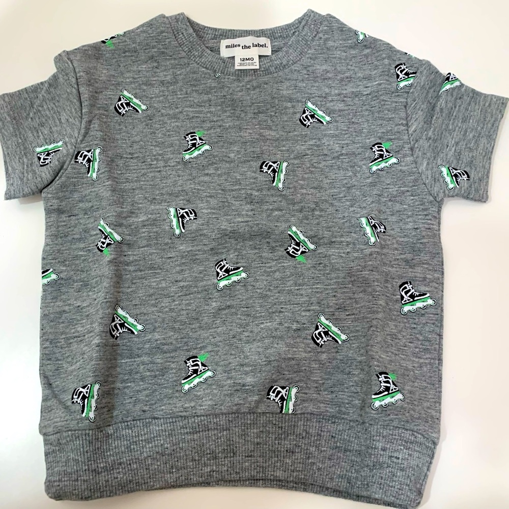 Miles the label NWOT Grey W/Roller Blade Print Short Sleeve Sweatshirt 12M or 4Y